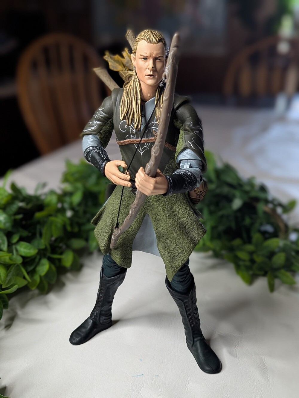 LOTR 2003 Legolas 11" 12" Action Figure With Accessories